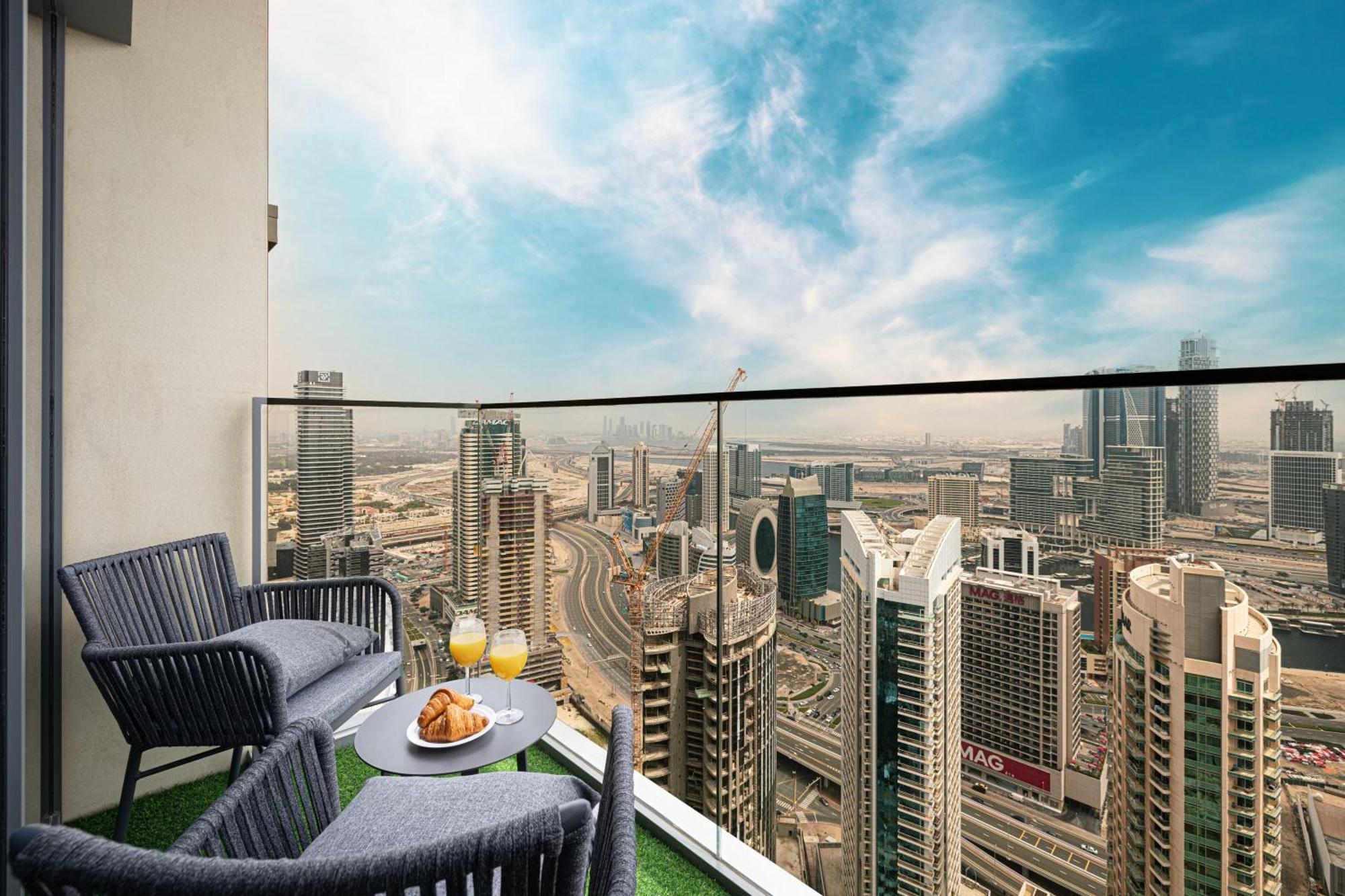 Smartstay At Burj Royale - Full Burj Khalifa View - Brand New Luxury Apartments Dubai Exterior foto